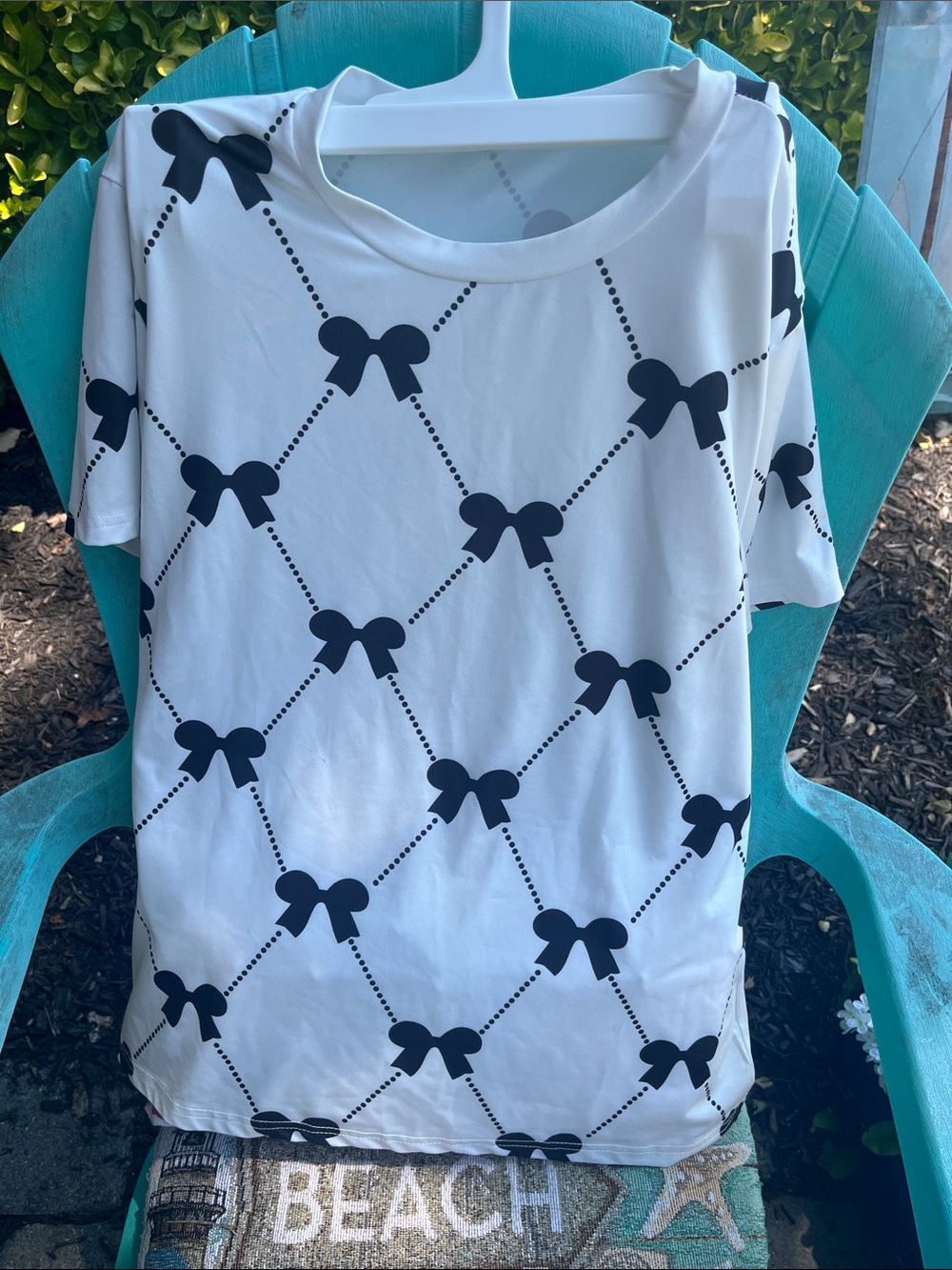 White Bow-Print Women’s Tee